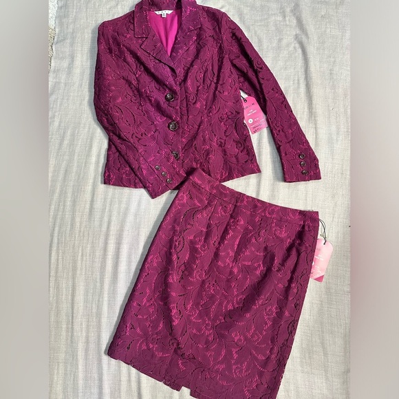 NWT CAbi Frolic Plum Berry Lace Jacket & Skirt Size 6 - Picture 2 of 13